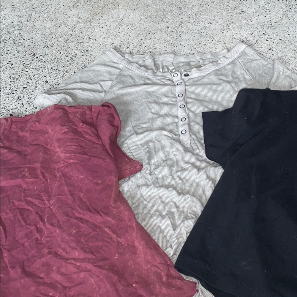 bundle of 3 shirts from target and american eagle